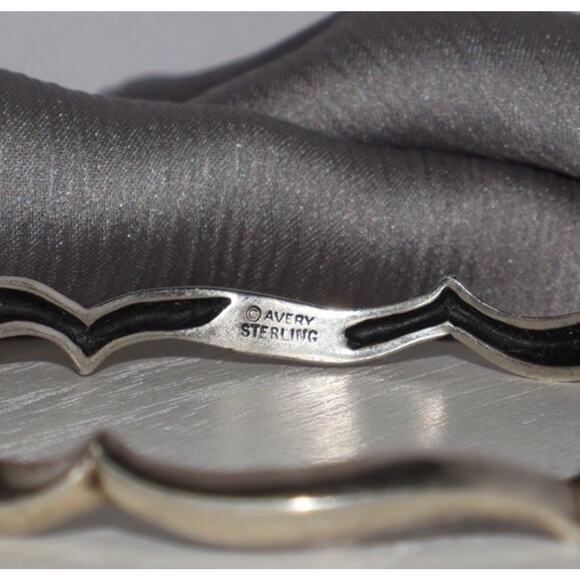 Retired James Avery 925 Wave Scroll Bangle Bracelet 14.6G / 7.5in / 4.5mm - Picture 3 of 4